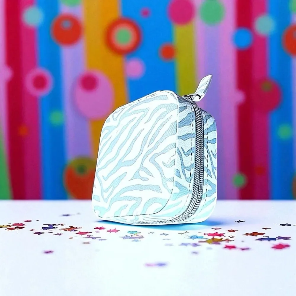 Milly Traveling Jewelry Case Blue White 4.125